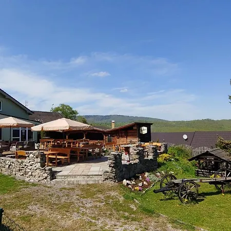 Pensionat Pod Hradom Restaurant & Topoľčany