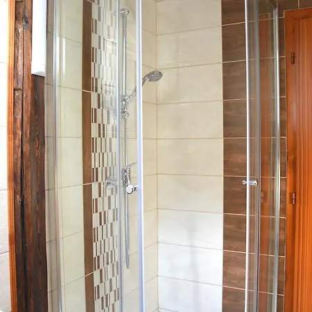 Pod Hradom Restaurant & Guest house