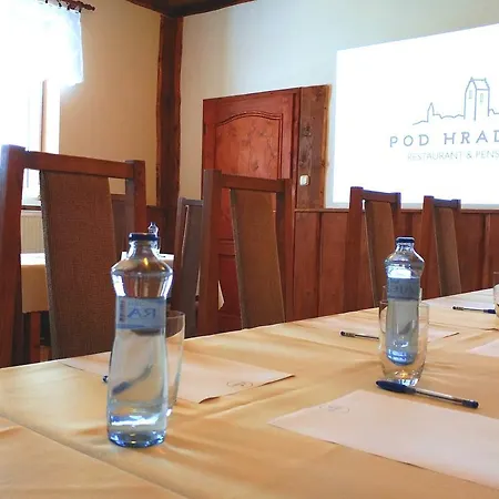 Pod Hradom Restaurant & Pensionat *