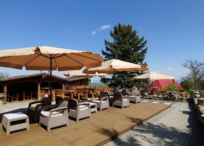 Pod Hradom Restaurant & Gasthof *