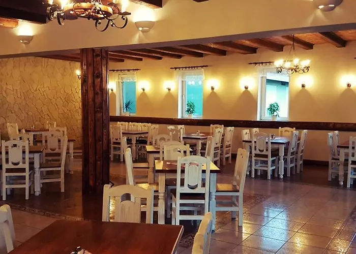 Pod Hradom Restaurant & Gasthof Topoľčany