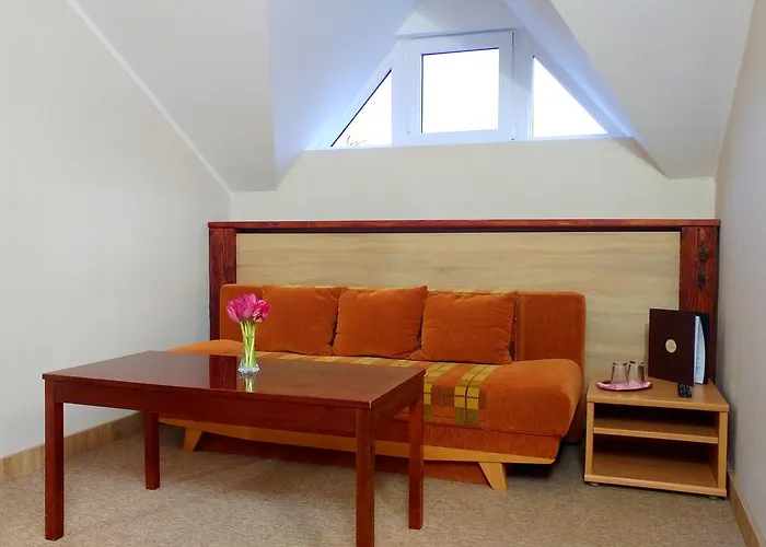 Pod Hradom Restaurant & *